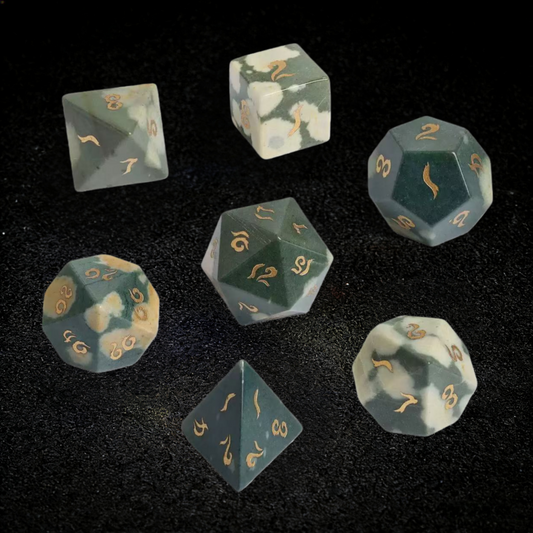 DIEACE D&D Natural Plum Blossom Green Gemstone Engraved Dice Set