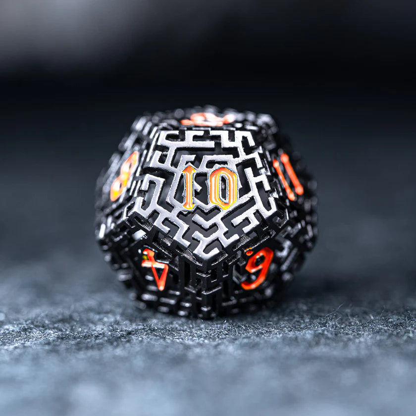DIEACE D&D Maze Hollow Metal Dice