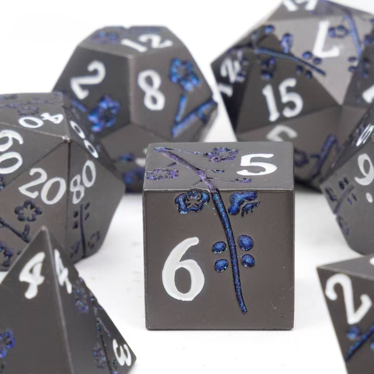DIEACE D&D Plum Blossom Pattern Solid Metal Dice